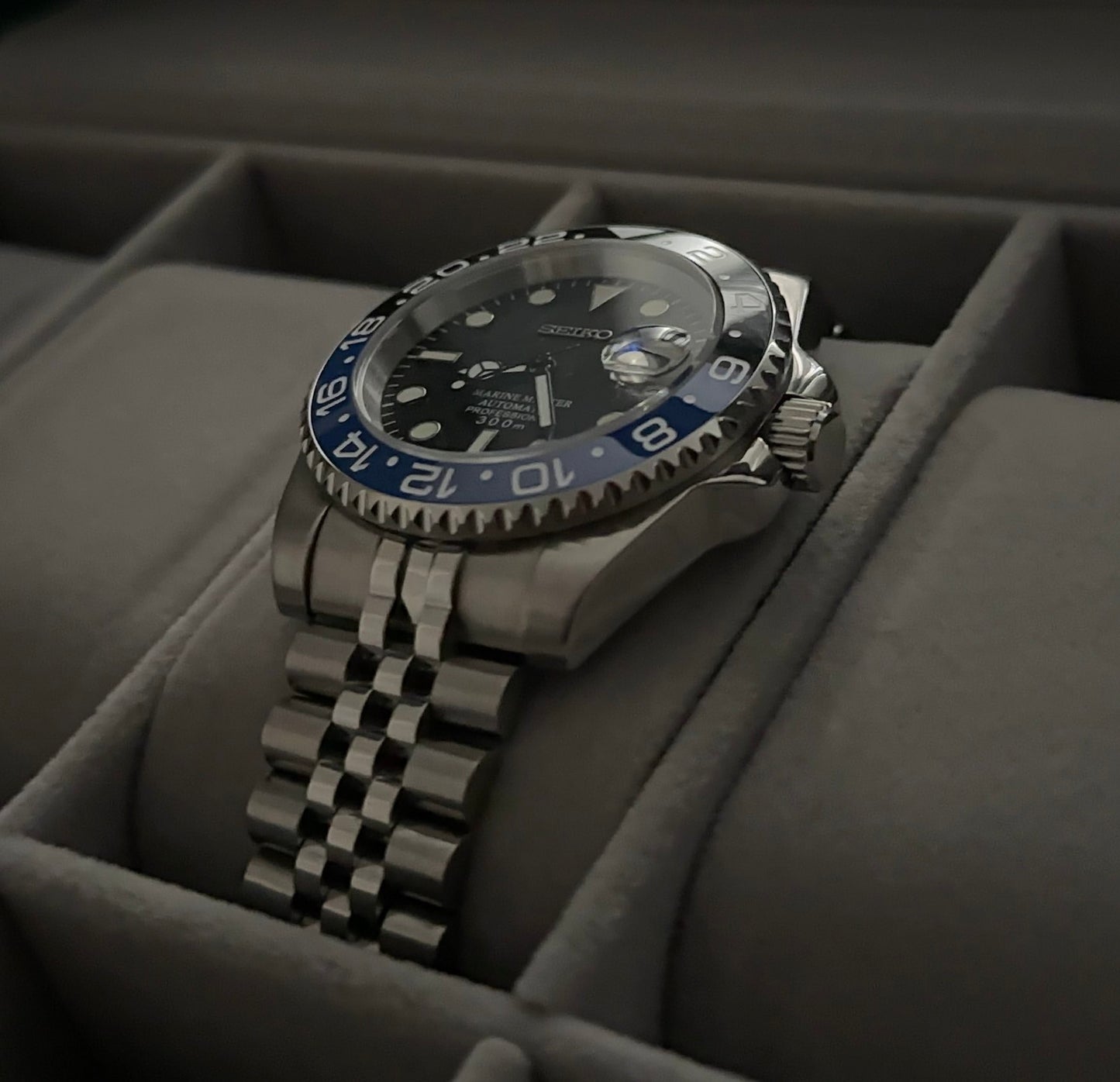 Seiko DateJust Batman - Dark Blue/Black