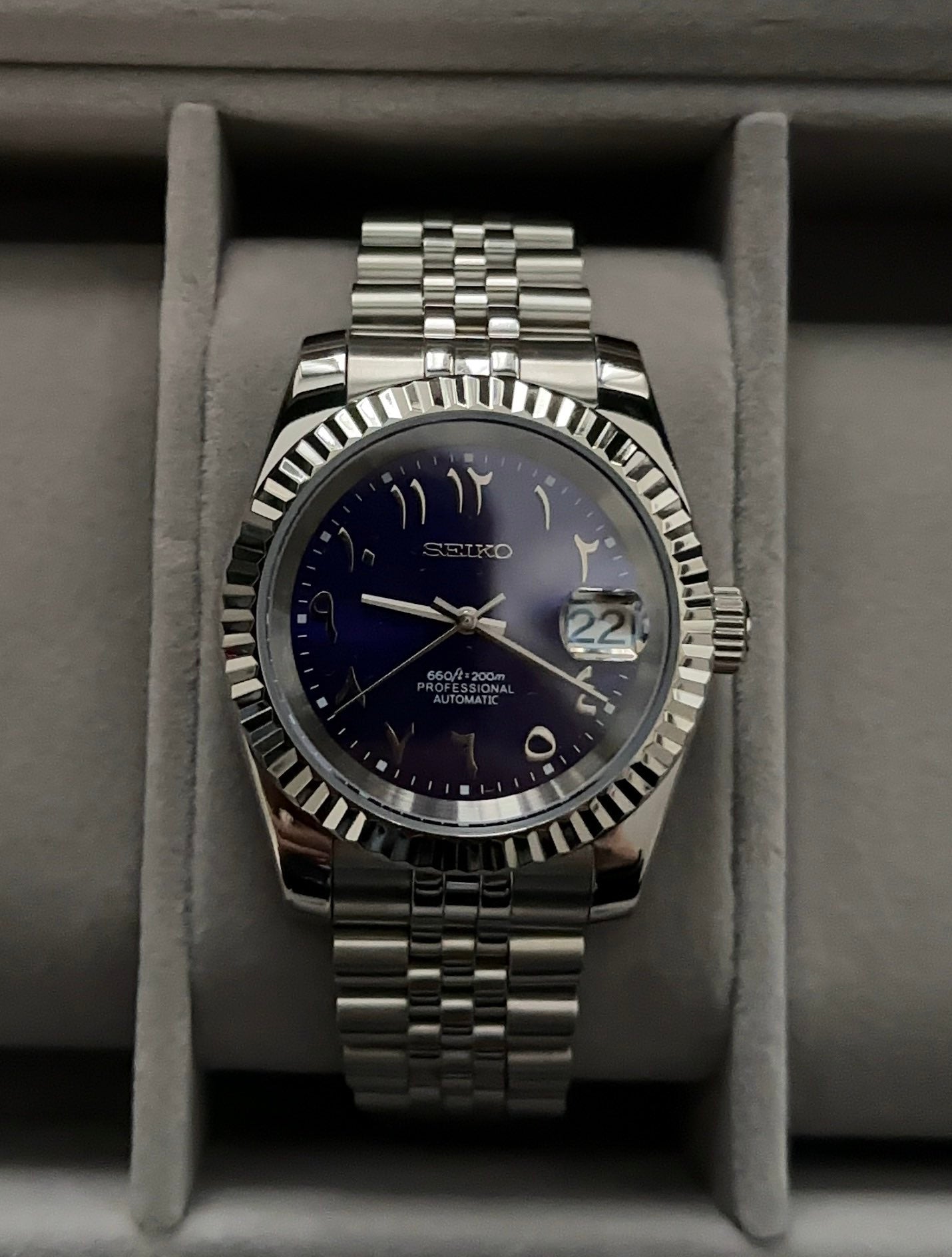 Seiko DateJust Arabic Dials Collection Dark Blue CmzWatch