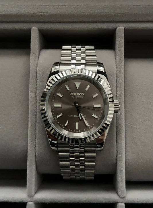 Seiko DateJust Collection - Gray